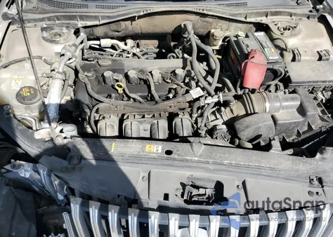 2010 Mercury Milan z USA, uszkodzony, nr VIN 3MEHM0HA4AR625103